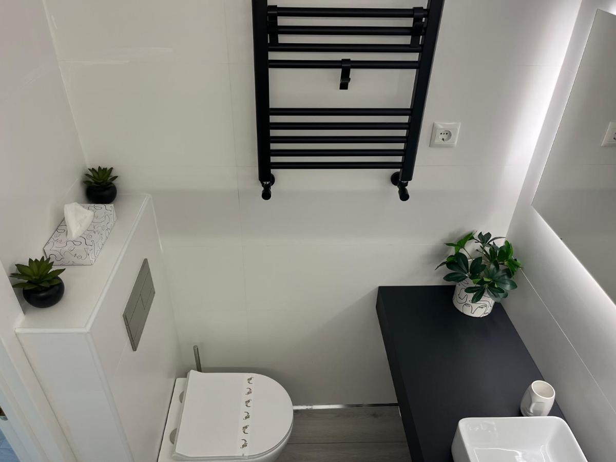 קסטרו אורדיאלס Black And White Suite "La Marinera" מראה חיצוני תמונה